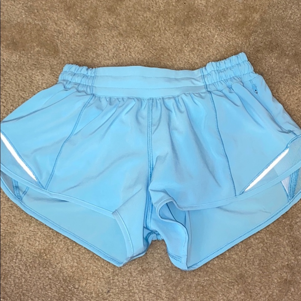 Lululemon Hotta Hot Short 2.5” blue